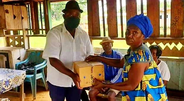 Gabon/Don alimentaire: Les populations du 2e siège du  Canton Mbei Medouneu disent merci à Nourredin BONGO VALENTIN.