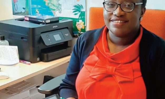 Diaspora/Modèle inspirant : Dame Levicka Pichon, le Gabon  à guichet ouvert dans l’Hexagone
