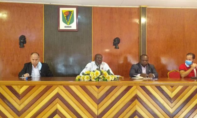 Futur marché d’Oyem: Face aux conseillers municipaux, le promoteur immobilier donne ses assurances