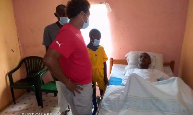 Gabon-Sports : Les joueurs du JFG au chevet de André Jocelyn Émane