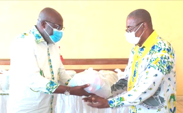 Gabon: Christian Abessolo Menguey fait un don des kits sanitaires aux fédérations PDG d’Oyem 