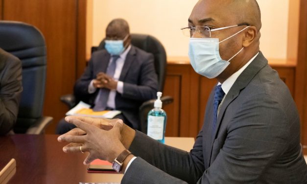 Gabon/Déploiement des professionnels de santé cubains: Dr Patrick Obiang présente le plan de répartition de ces praticiens sur le territoire
