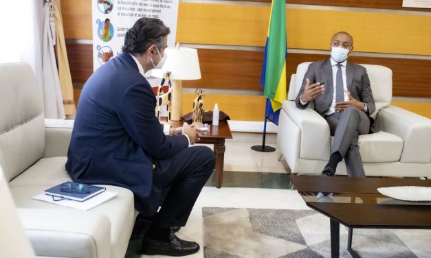 Gabon/Audience: Fernando Alonso Navaridas, Ambassadeur de la République d’Espagne au Gabon chez Dr Guy Patrick Obiang