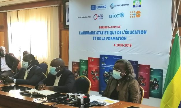 Gabon : Présentation de l&rsquo;annuaire statistique du secteur éducation et de l’information 2018-2019