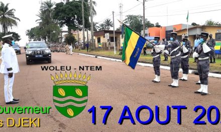 Célébration de la fête de l’indépendance à Oyem: Le Gouverneur Jules Djeki et ses administrés marquent leurs respect à ce grand rendez-vous