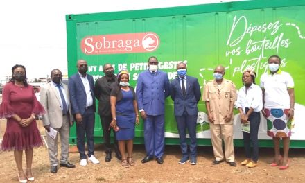 Gabon/RSE: L’entreprise citoyenne Sobraga fédère les populations sur le recyclage des bouteilles en plastique