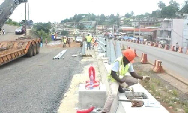 Construction voie de contournement de l&rsquo;Aéroport de Libreville : L&rsquo;opération de distribution des fiches de biens se poursuit