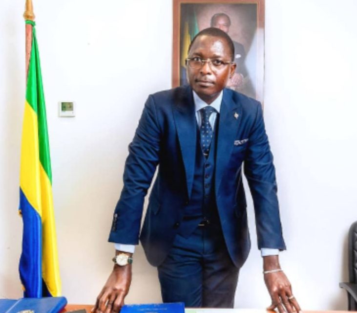 Gabon : Simplice Boungoueres dédicace son ouvrage, Ali Bongo Ondimba Obstination et Détermination, l’Émergence à tout Prix ce samedi à la Mairie d’Akanda