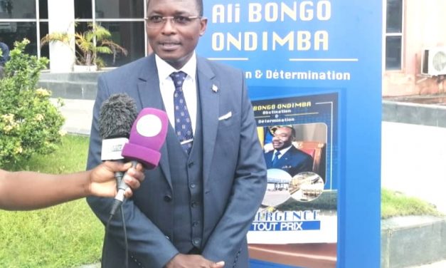 🔴Plateau spécial « l’Émergence à tout Prix » ce soir 21h sur Gabon 1ère et télé Africa : Alain Simplice Boungoueres Présente entre les lignes son ouvrage sur le Président Ali Bongo Ondimba