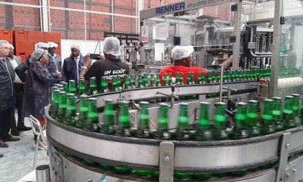Gabon: Sobraga se dote d’une ligne de production dédiée aux petites bouteilles de 33 cl à son usine du grand nord