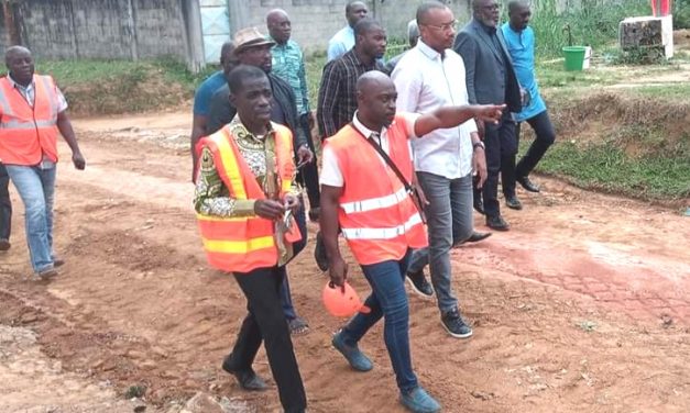 Gabon/Oyem: Guy Patrick Obiang procède au lancement de la grande opération de réhabilitation du réseau des routes secondaires