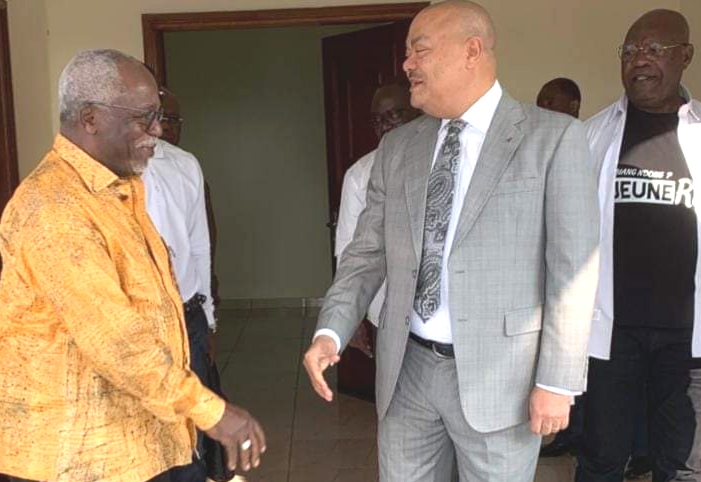 Gabon: Nzouba Ndama devise avec le gouverneur du Haut-Ogooué
