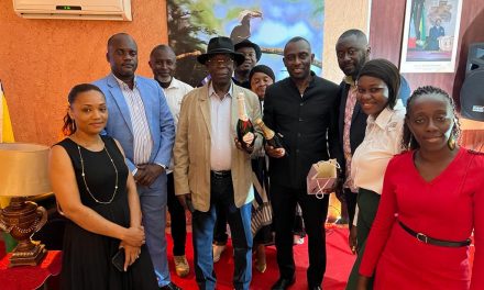62e anniversaire de l’indépendance du Congo Brazzaville: Le Président de la Communauté Congolaise du Gabon offre un dîner à la Diaspora