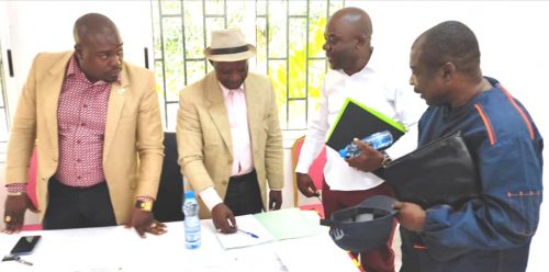 Gabon/Aménagement du réseau routier du 1er Arrondissement d’Akanda: Le 1er Maire Adjoint Clément Tchinga fait le point avec les Chefs de quartier