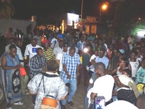 Tchibanga était en ambiance samedi 15 octobre chez le ministre Doukaga Kassa au soir de la victoire du candidat PDG Jean Charles Yembit Yembit