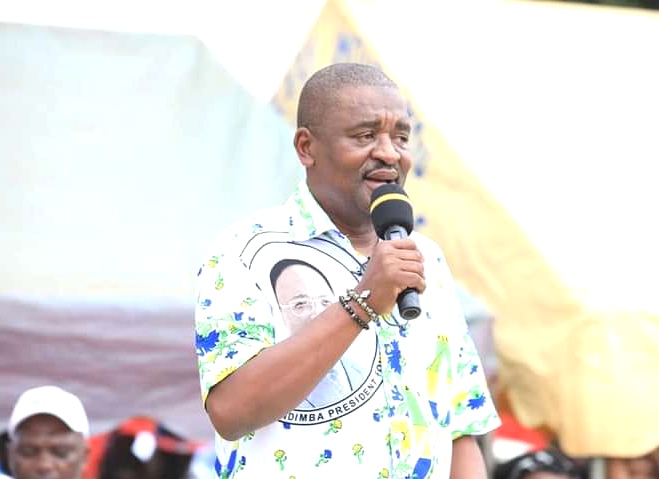 Législatives partielles: Le Ministre Jean Pierre Doukaga Kassa en rassembleur à Tchibanga