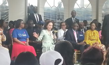 Gabon/Ntoum: La Première dame Sylvia Bongo en communion avec les femmes du Komo-Mondah