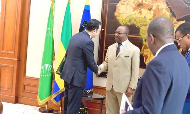 Coopération: Ali Bongo reçoit un Émissaire de Sa Majesté Mohammed VI, Roi du Maroc