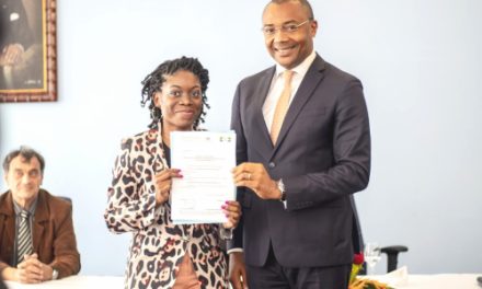 Gabon/Cérémonie de remise des diplômes à L’USS: Neuf (09) médecins généralistes reçoivent leur Diplôme d’études spécialisées (D.E.S) en radiologie