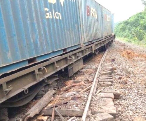 Communiqué de presse: Setrag annonce un déraillement de train de marchandises survenu ce jeudi 15 décembre 2022 entre les gares d’Oyan et Abanga