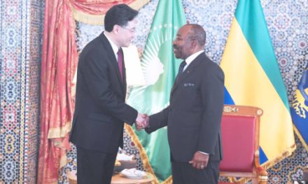 Coopération sino-gabonaise: Ali Bongo reçoit une délégation de diplomates chinois
