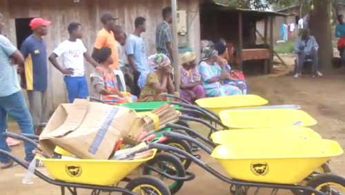 Ngounié: Olam Palm en soutien à cinp (05) coopératives agricoles au village Rembo1