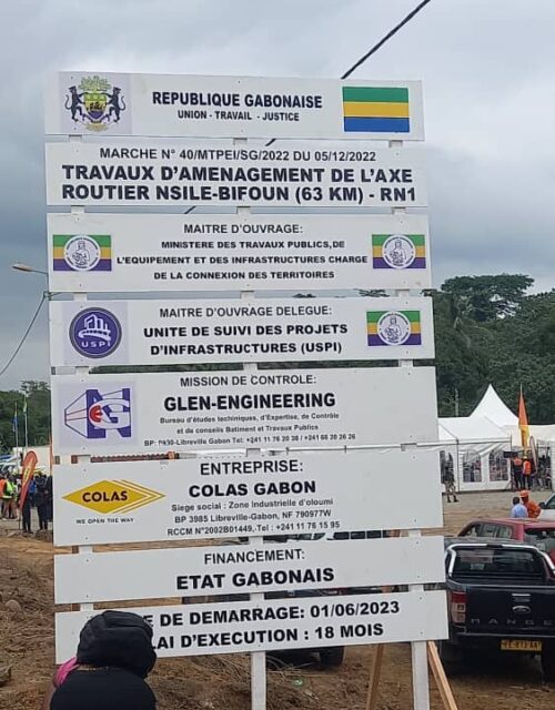 Transgabonaise:  Ali Bongo mécontent du niveau d’avancement des travaux, pointe du doigt le premier et son gouvernement