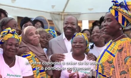 Tournée Républicaine: Ali Bongo Ondimba lance le programme d’aide aux Activités Génératrices de  Revenu (AGR)