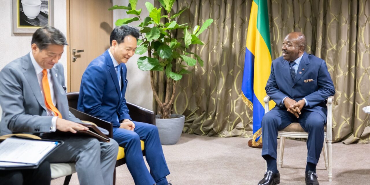 Coopération Gabon-Corée du sud: En marge du Sommet de Paris, un émissaire de Yoon Suk Yeol reçu par Ali Bongo Ondimba