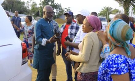 Infrastructures : Chen Sylvestre Mezui M’Obiang annonce la réhabilitation de la route et l’adduction d’eau dans des quartiers La Sablière et derrière l’hôpital canadien à Oyem