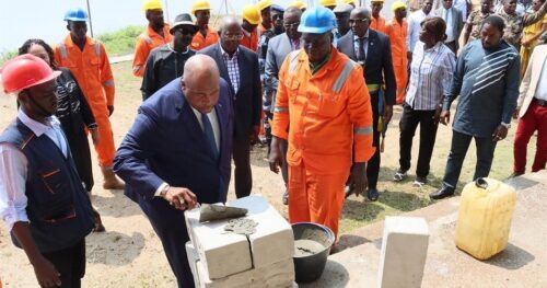 Gabon : Pascal Houangni Ambouroue lance les travaux de construction du Centre d’Appui à la Pêche Artisanale d’Omboué