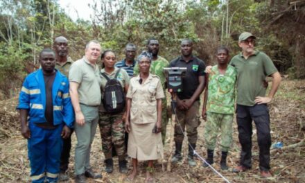 Gabon/Parc National de la Lopé: Lee White inaugure les clôtures électriques mobiles en vue d’atténuer le conflit Homme- éléphant