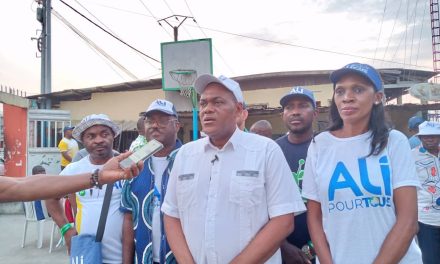 GABON : 2 ème ARRONDISSEMENT DE LIBREVILLE : Le Candidat PDG Fidèle Allogho Nkoghe face à ses électeurs