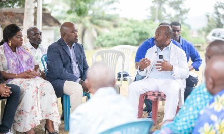 Présidentielle 2023: Ali Bongo Ondimba met en avant le désenclavement des territoires et le rééquilibrage de la fonction publique