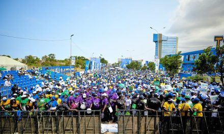 Gabon/Meeting de clôture d’Ali Bongo: Le candidat favori accueilli en grande pompe
