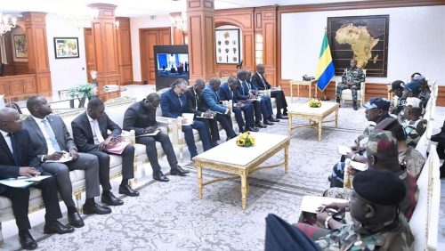 Gabon/Presidence: Concertation entre le Président de la transition et les responsables des régies financières et autres administrations