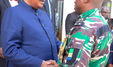 Diplomatie : Le Général Brice Clotaire Oligui Nguema échange avec SE Denis Sassou Nguesso , Président de la République du Congo Brazzaville,