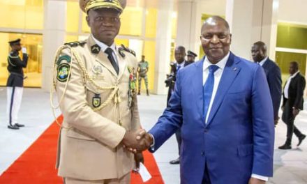 Leurs Excellences le Général Brice Clotaire Oligui Nguema et le Professeur Faustin Archange Touadera font le point des avancées de la Transition au Gabon