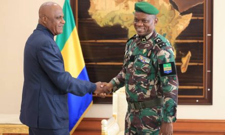 Gabon: Le Chef de l’État reçoit monsieur Bertrand Zibi Abeghe