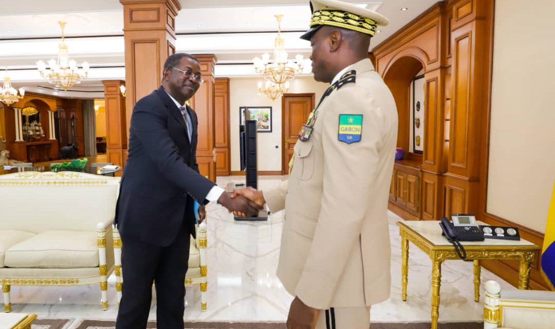 Gabon: Séraphin Moundounga reçu en audience par le Président de la Transition