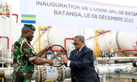 Le Chef de l’Etat, le Général Brice Clotaire Oligui Nguema inaugure l’usine GLP de Batanga