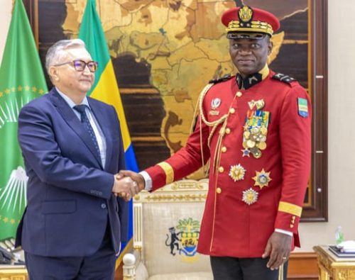Gabon: Ilias Iskandarov, Ambassadeur sortant de Russie fait ses adieux au Président de la Transition