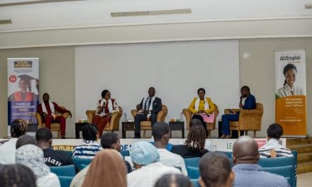 Succès retentissant pour le Panel de l’Orientation à Grand-Bassam : Inspirer, Conseiller, Motiver !