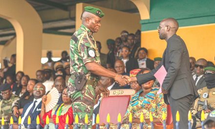 Le Président de la Transition s’engage à répondre aux aspirations de la jeunesse logovéenne lors de sa visite dans l’Ogooué-Lolo