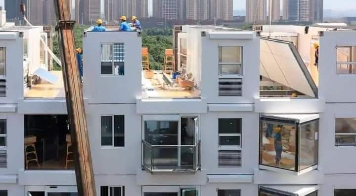 Record de Vitesse : Comment la Chine a Construit un Immeuble en 28 Heures