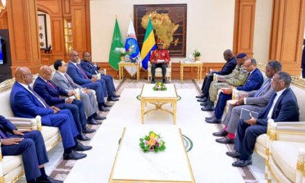Coopération : le Chef de l’Etat reçoit le ministre de l’Intégration Régionale de la République Démocratique du Congo