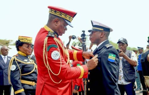 Gabon: Le Chef de l’État Préside la Cérémonie de Clôture de la 32ème Promotion de l’École d’État-Major de Libreville