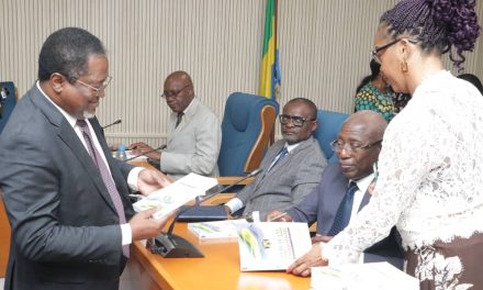 Assemblée nationale/Présentation du Nouveau Tome du Livre Blanc : Un Guide pour le Patriotisme en Période de Transition au Gabon