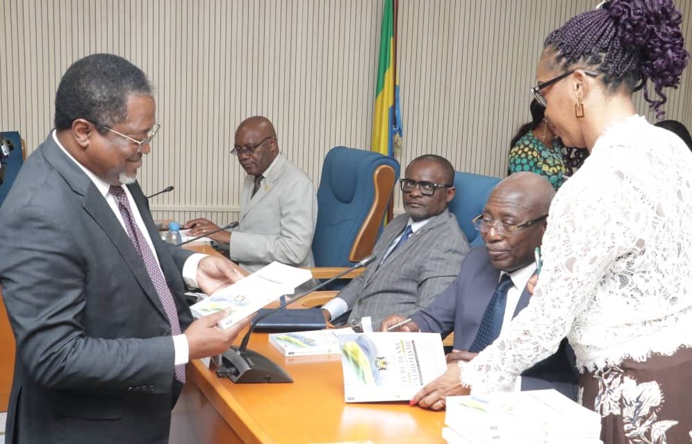 Assemblée nationale/Présentation du Nouveau Tome du Livre Blanc : Un Guide pour le Patriotisme en Période de Transition au Gabon