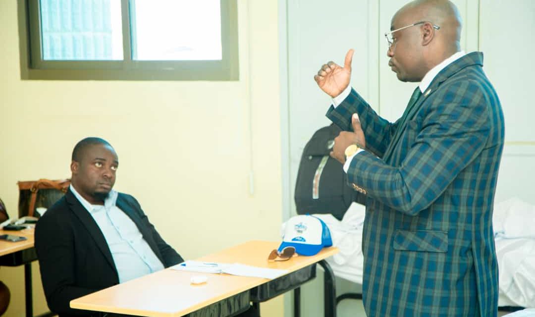 Formation Mulebi : Les Jeunes Leaders Politiques Coachés par Francis Edgard Sima Mba